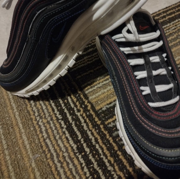Nike women's Air Max 97 rainbow stitching - Picture 2 of 4